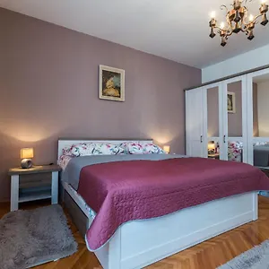 Apartament Drago 2br Apt. In Old Town, Zadar