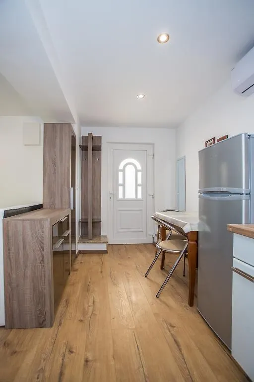 Andrije Buvine Apartments  Zadar